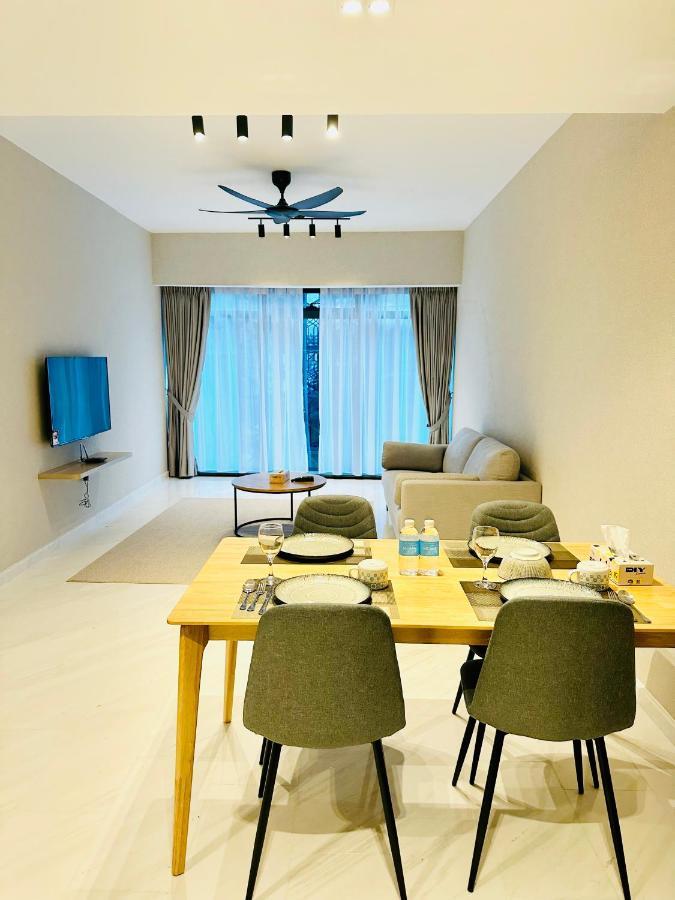 Luxury Suites At Eaton Klcc Kuala Lumpur Esterno foto