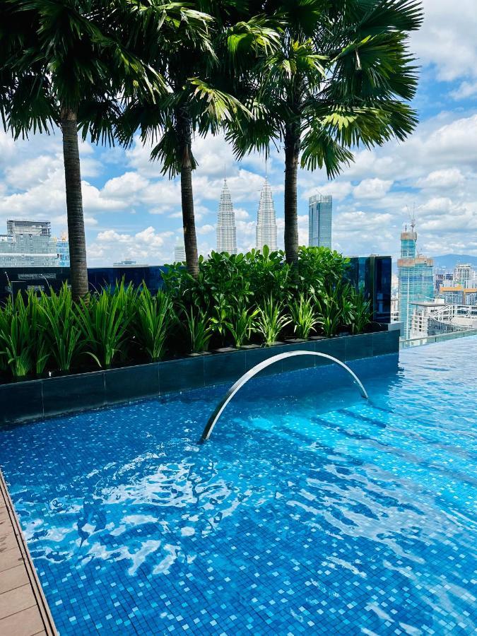 Luxury Suites At Eaton Klcc Kuala Lumpur Esterno foto