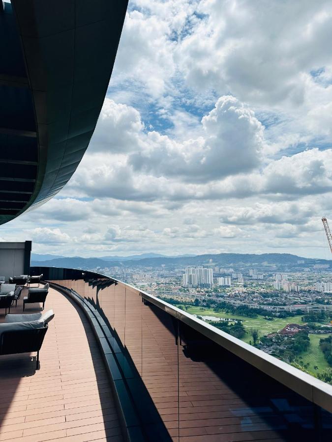 Luxury Suites At Eaton Klcc Kuala Lumpur Esterno foto