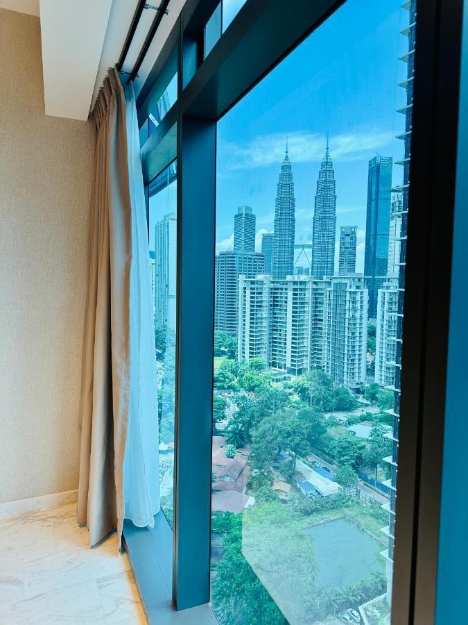 Luxury Suites At Eaton Klcc Kuala Lumpur Esterno foto